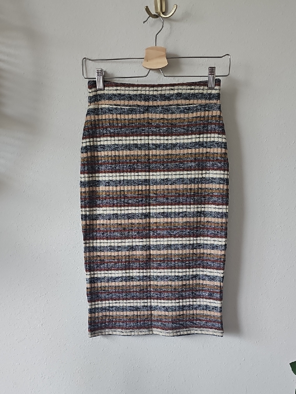 BCBGeneration Striped Ribbed Matching Set - Picture 3 of 8